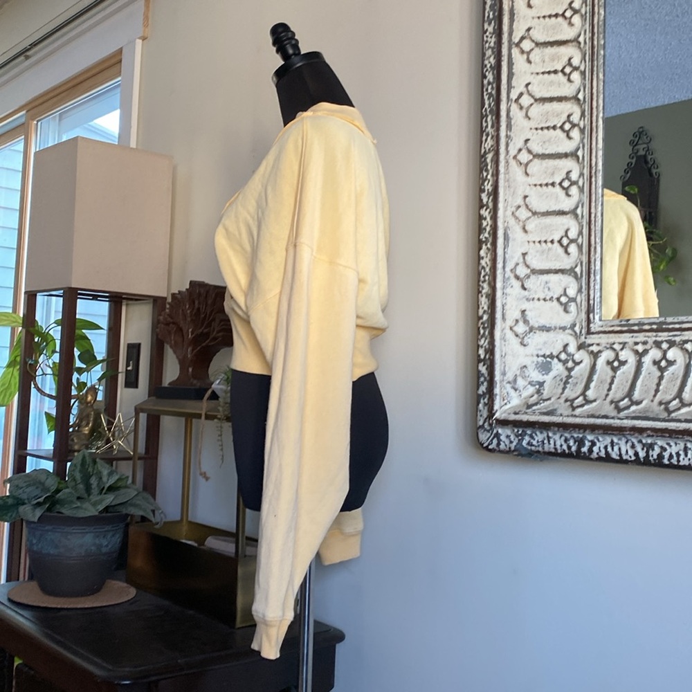 LAST DAY ON POSH 8/15/26 Yellow Wrap Crop Sweater Free People - Picture 4 of 6